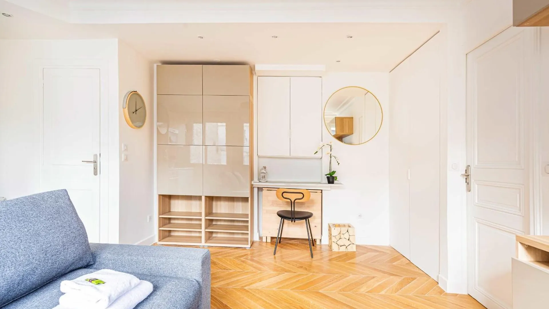 Superb Trocadero Eiffel Tower Apartment Paris 0*,  France