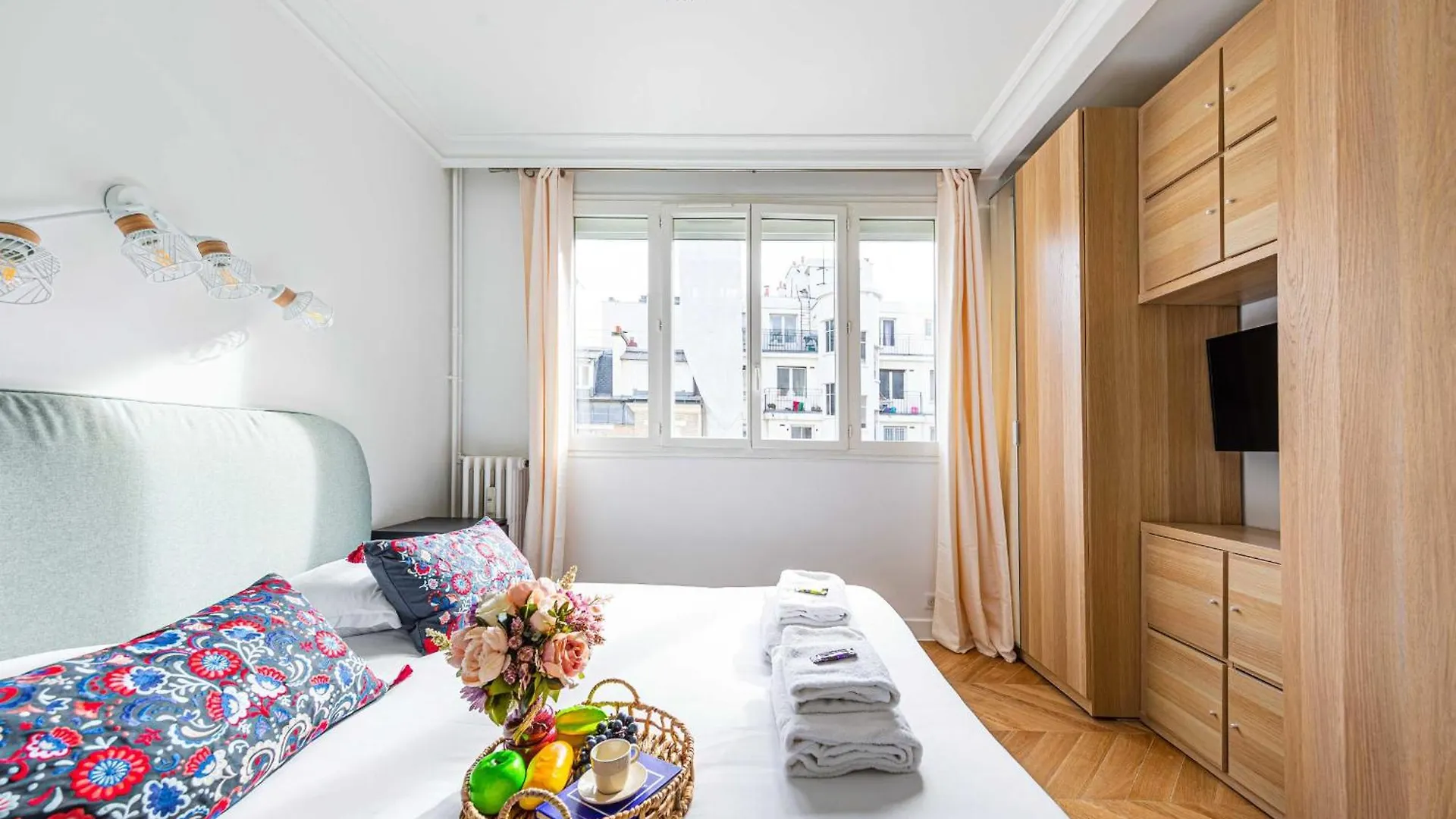 Superb Trocadero Eiffel Tower Apartment 巴黎