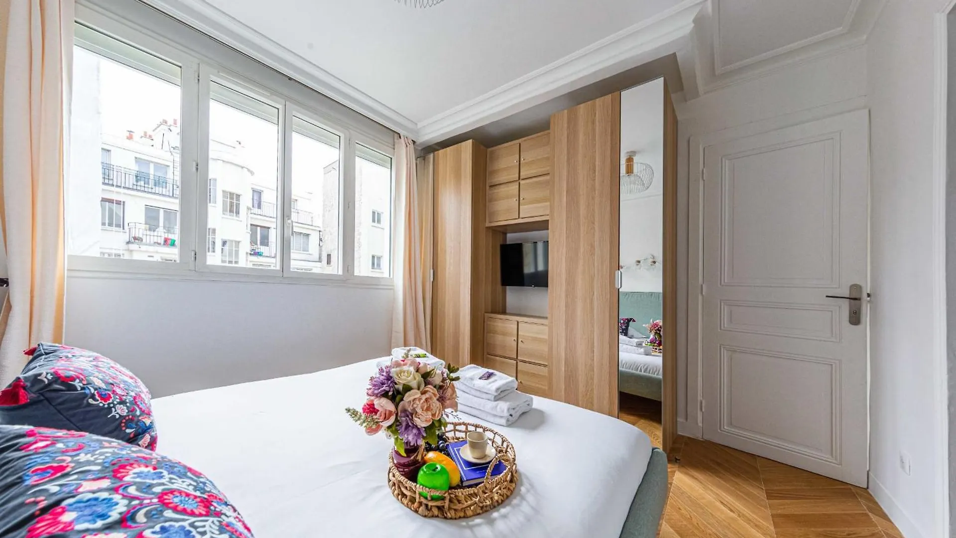 Superb Trocadero Eiffel Tower Apartment 巴黎